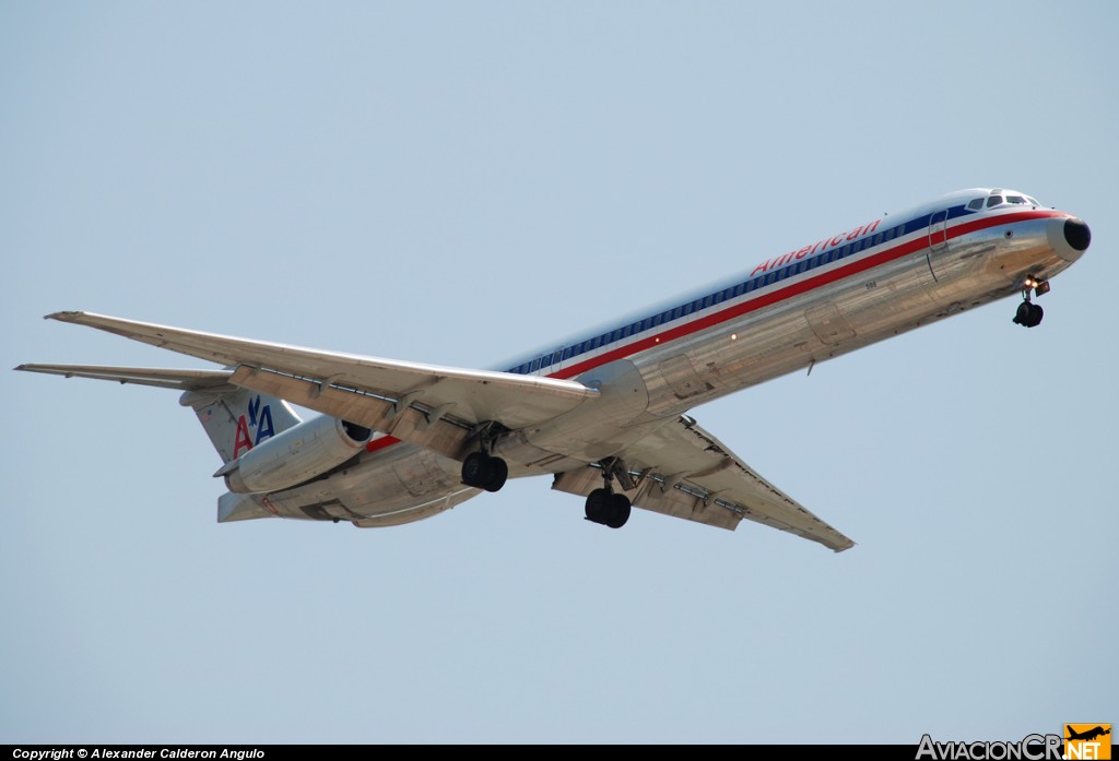 N598AA - McDonnell Douglas MD-83 (DC-9-83) - American Airlines