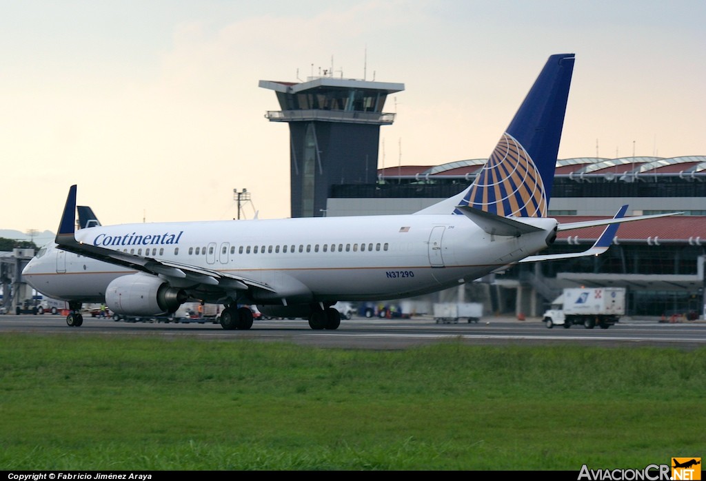 N37290 - Boeing 737-824 - Continental Airlines