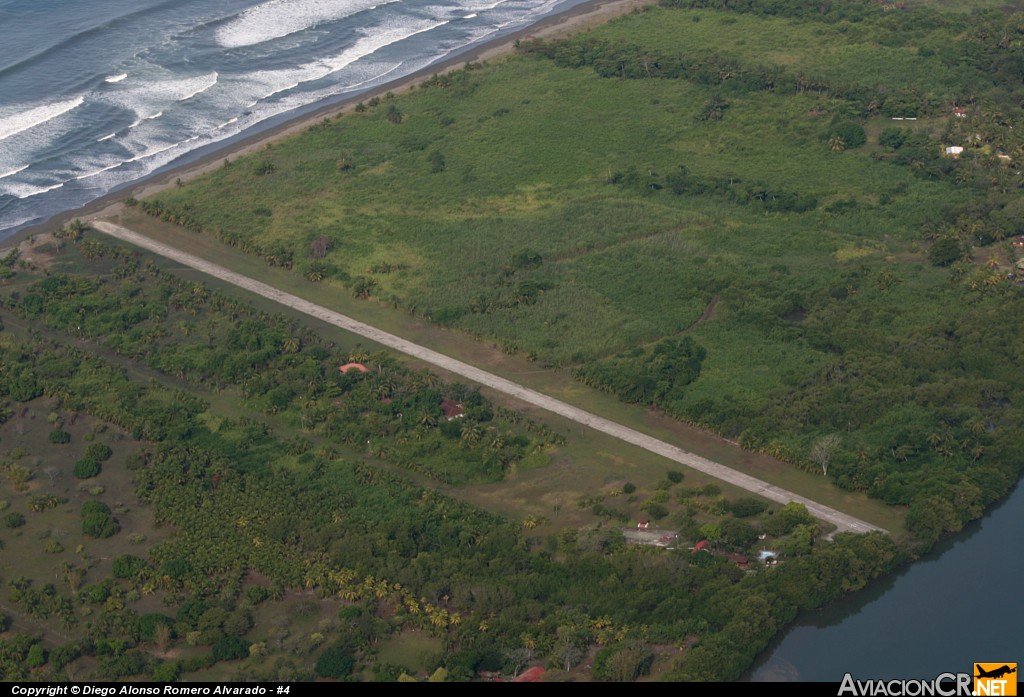 MRAD - Aeropuerto - Vista aerea