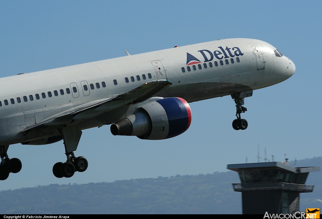 N678DL - Boeing 757-232 - Delta Air Lines