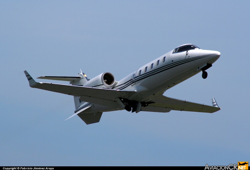 N101HW - Bombardier Learjet 60 - Privado