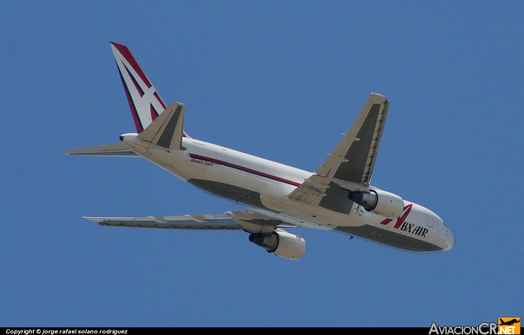 N750AX - Boeing 767-232/SF - ABX Air