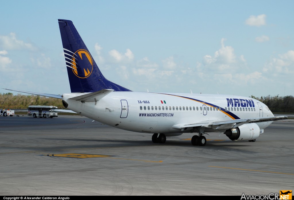 XA-MAA - Boeing 737-377 - Magnicharter