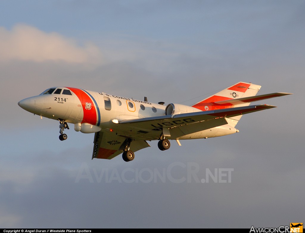 2124 - Dassault HU-25D Guardian (20G) - US Coast Guard