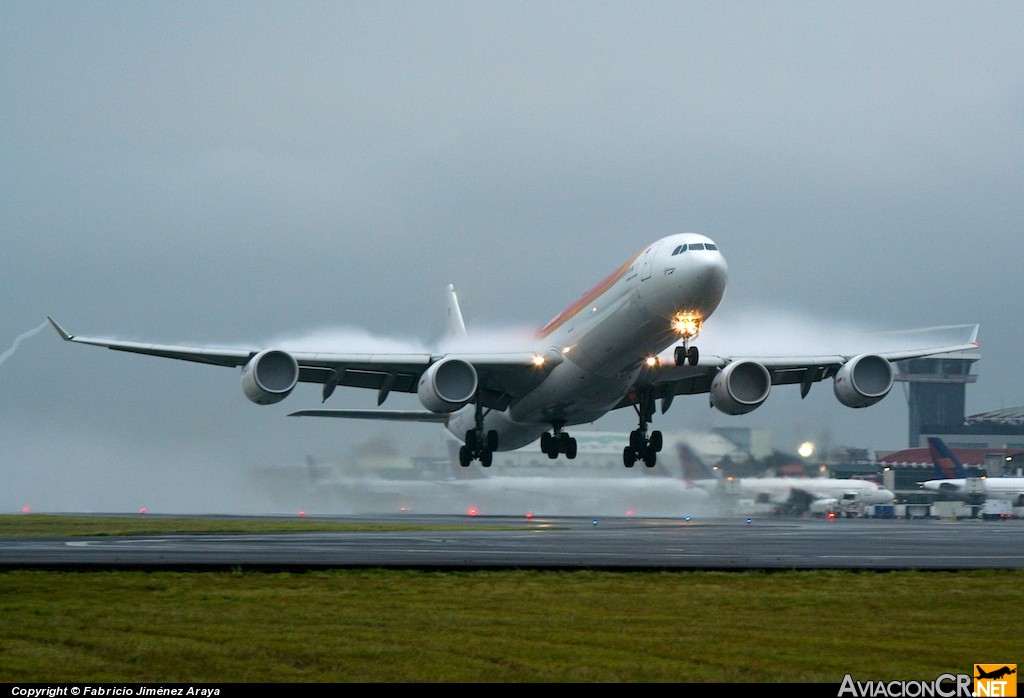 EC-IZY - Airbus A340-642 - Iberia