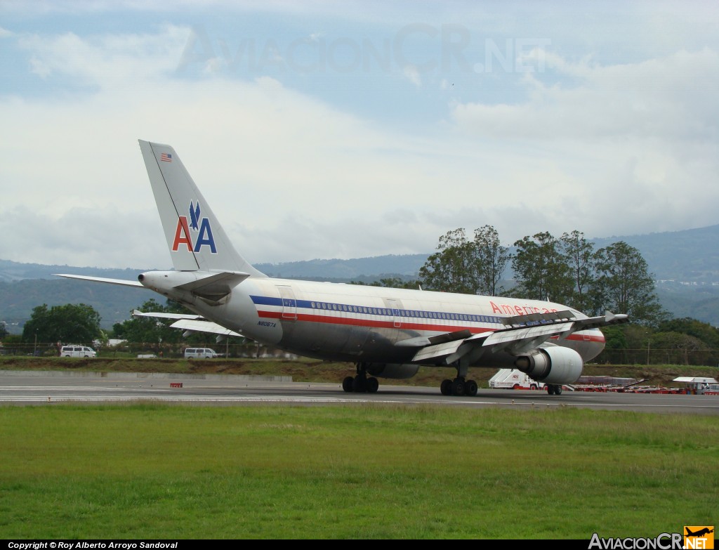 N8067A - Airbus A300B4-605R - American Airlines