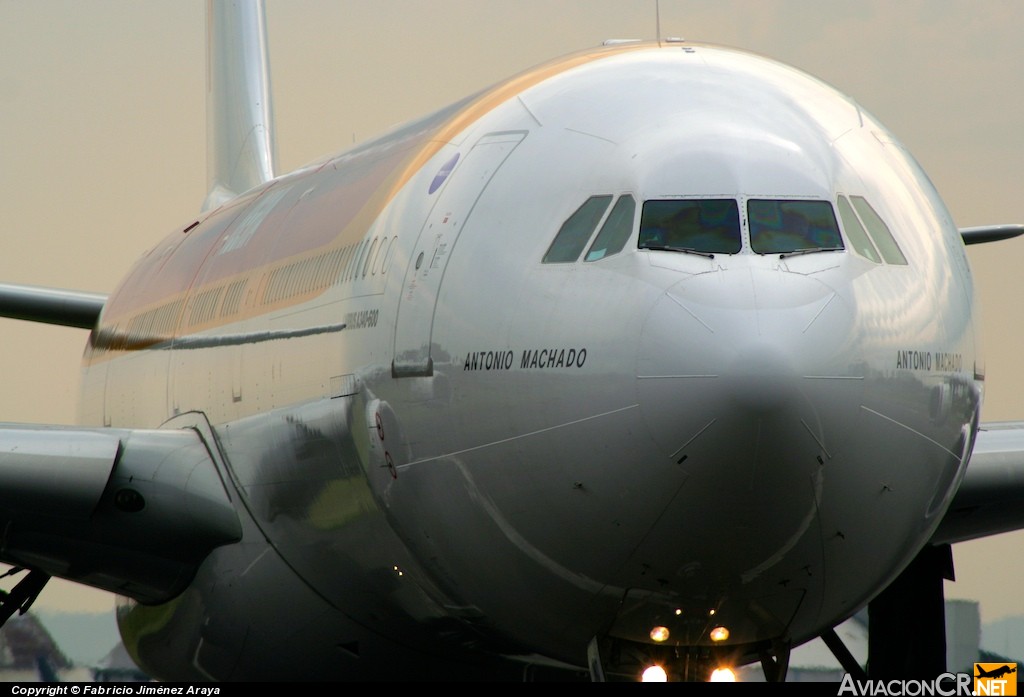 EC-JNQ - Airbus A340-642 - Iberia