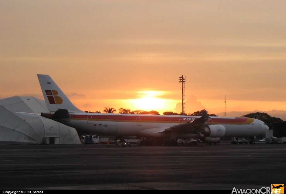 EC-INO - Airbus A340-642 - Iberia