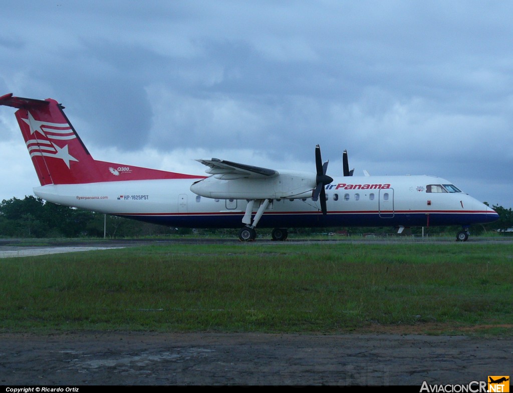 HP-1625PST - Bombardier Dash 8-301 - Air Panama