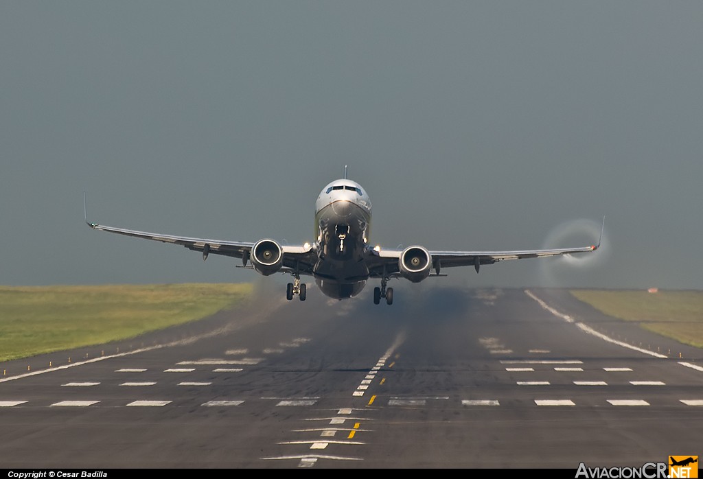 N12225 - Boeing 737-824 - Continental Airlines