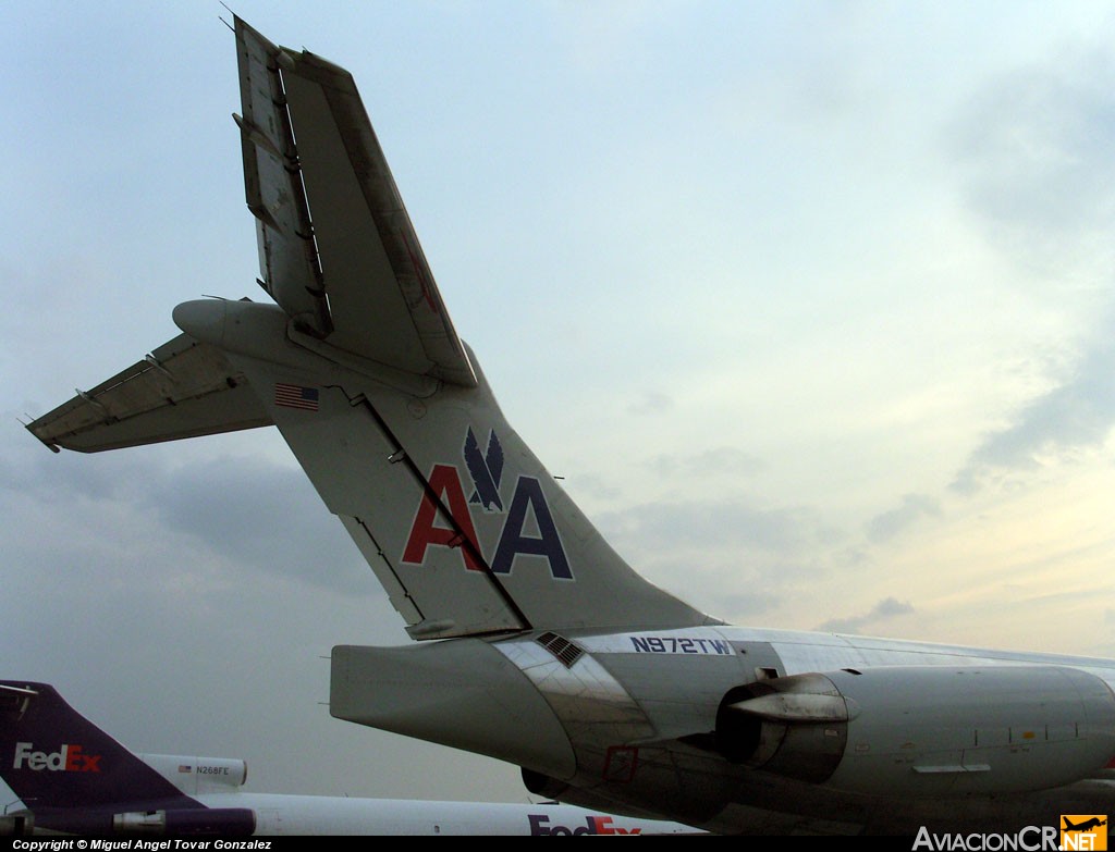 N972TW - McDonnell Douglas MD-83 (DC-9-83) - American Airlines