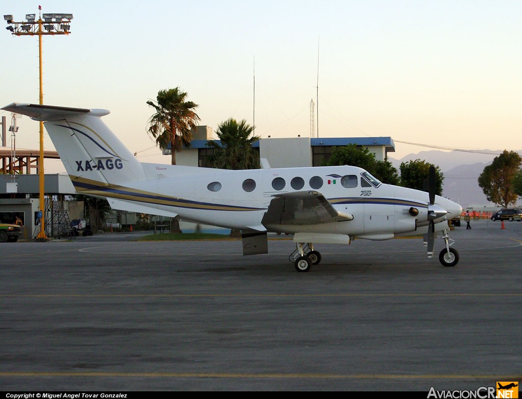 XA-AGG - Beechcraft F90 King Air - Privado ( Jet Combustibles S.A. de C.V. )