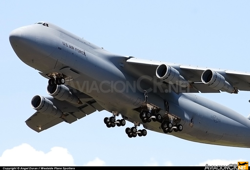 90011 - Lockheed C-5C Galaxy (L-500) - USA-National Guard