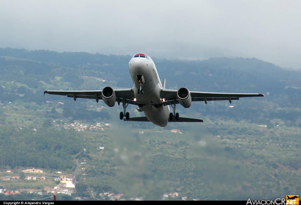 N490TA - Airbus A320-233 - TACA