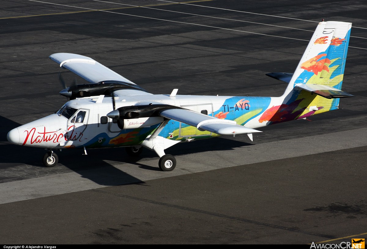 TI-AYQ - De Havilland Canada DHC-6-300 Twin Otter - Nature Air