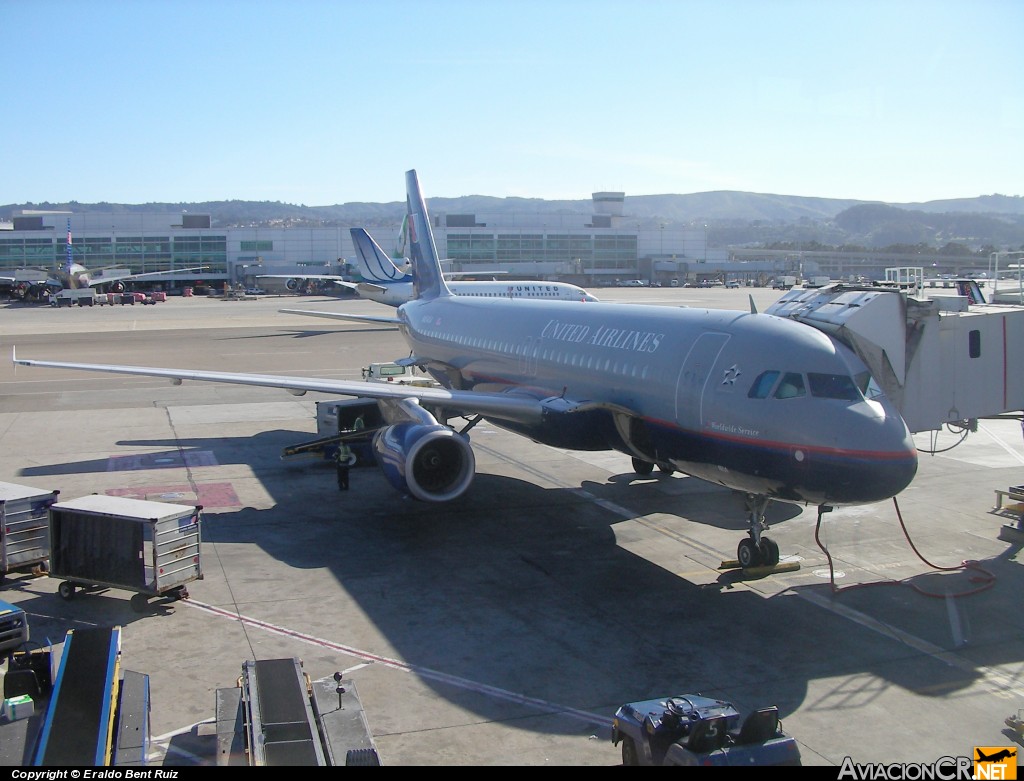 N454UA - Airbus A320-232 - United Airlines
