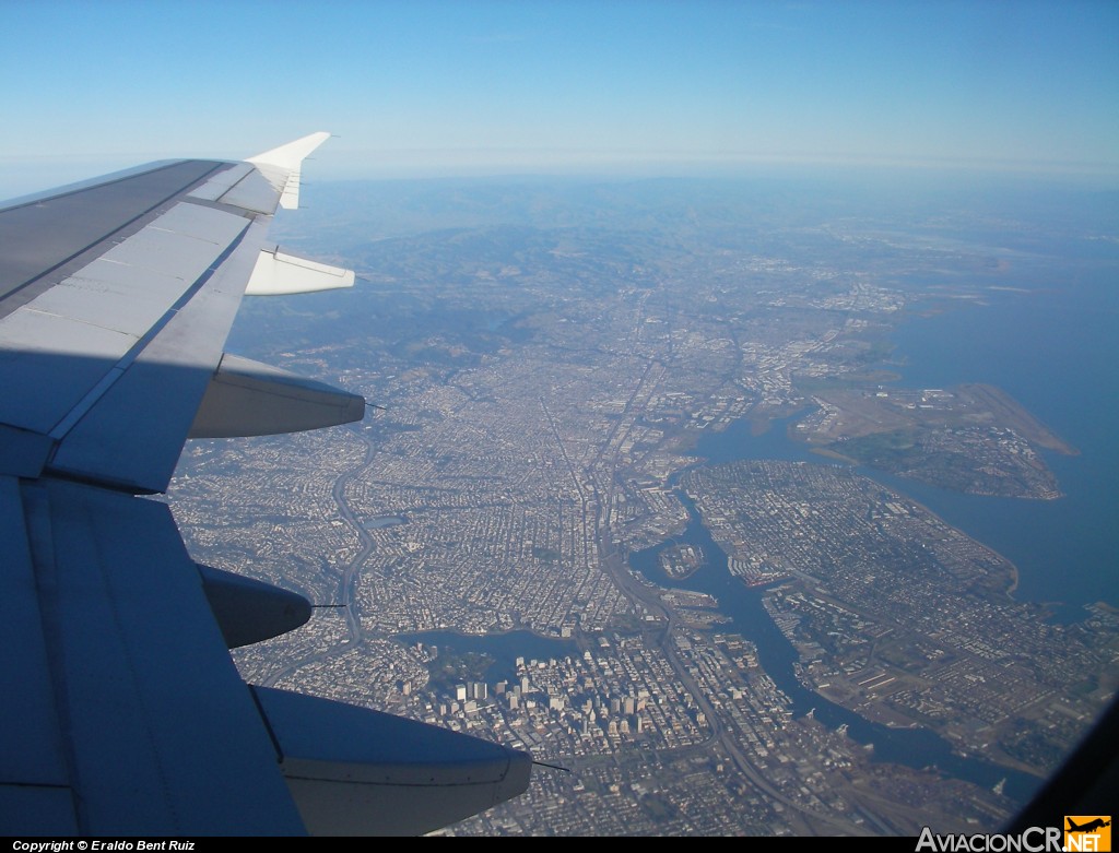 N454UA - Airbus A320-232 - United Airlines