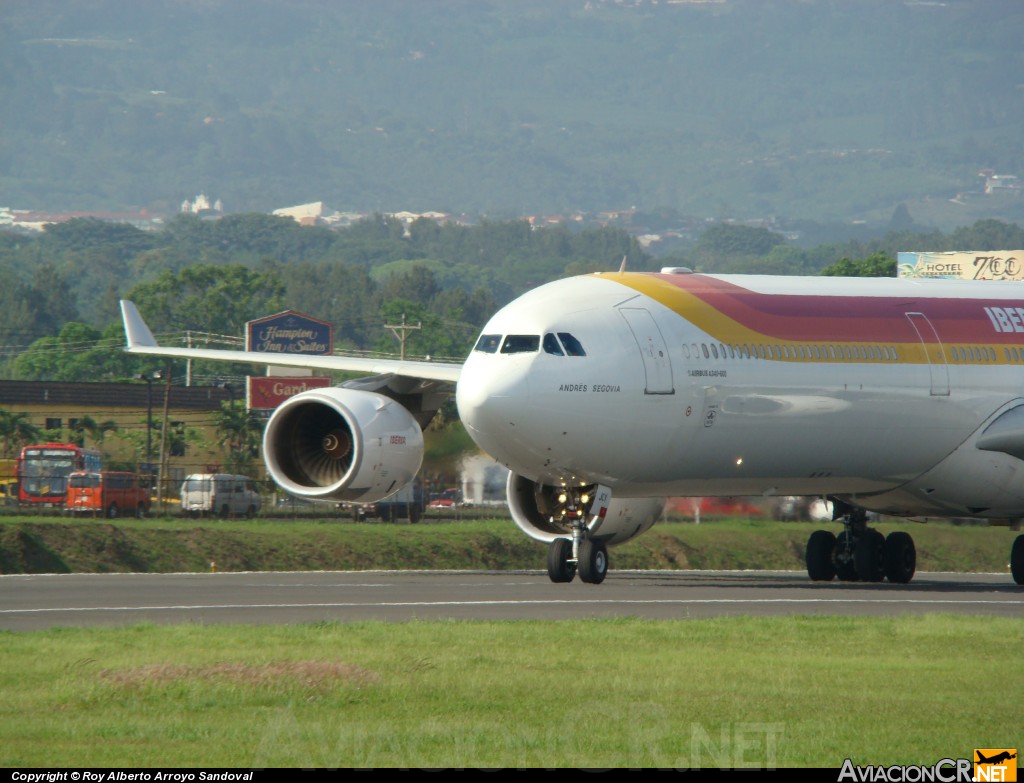 EC-JCY - Airbus A340-642 - Iberia
