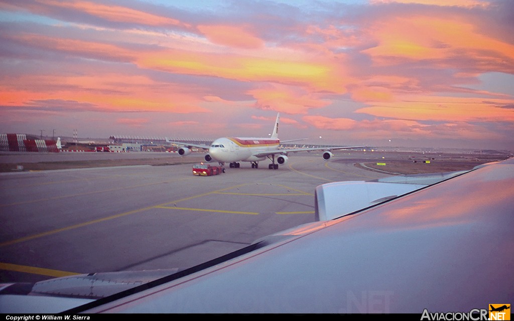 EC-JLE - Airbus A340-642 - Iberia