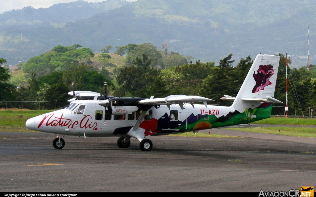 TI-AZD - De Havilland Canada DHC-6-300 Twin Otter - Nature Air