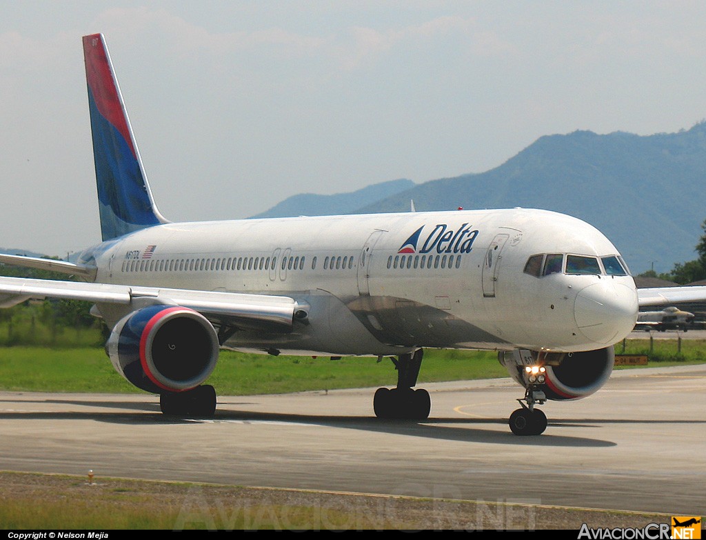 N617DL - Boeing 757-232 - Delta Air Lines