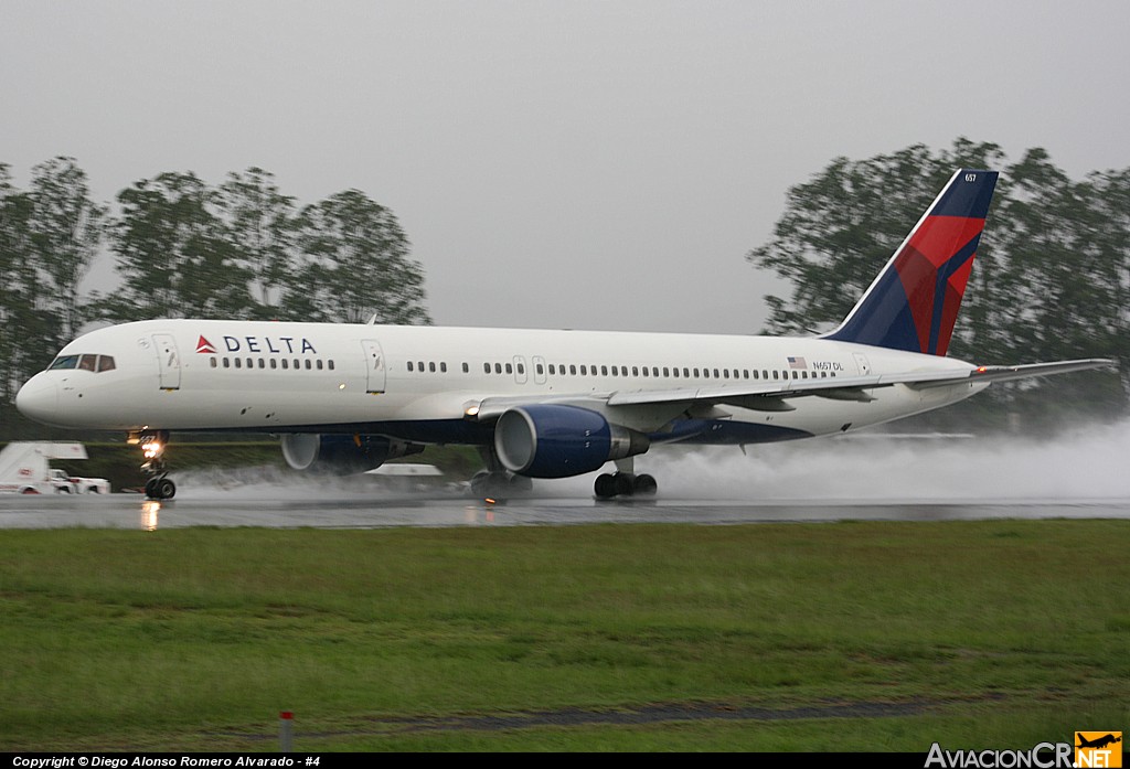N657DL - Boeing 757-232 - Delta Airlines