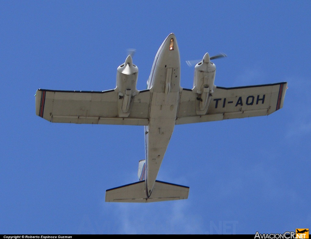 TI-AQH - Piper PA-23-250 Aztec F - Aviones Taxi Aéreo S.A (ATASA)