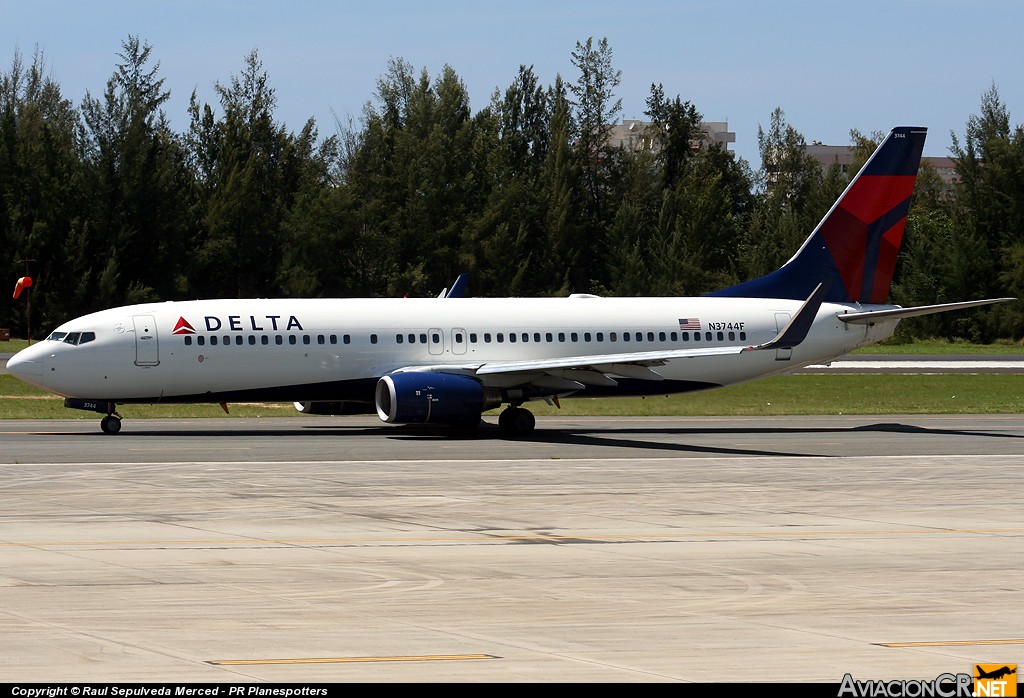 N3744F - Boeing 737-832 - Delta Airlines