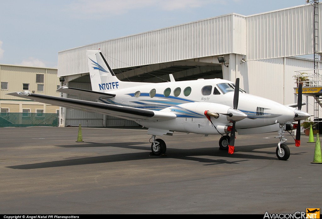 N707FF - Beechcraft C90A King Air - Privado