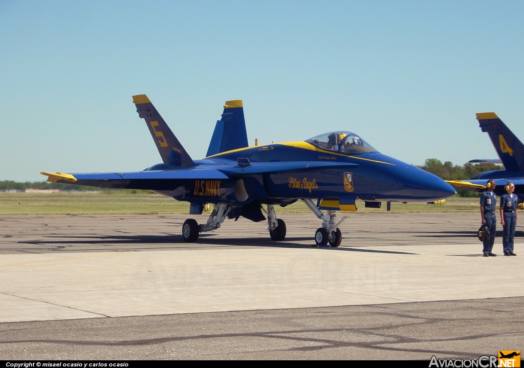 163130 - McDonnell Douglas F/A-18A Hornet - blue angels