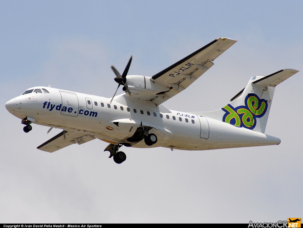 PJ-XLM - ATR 42-320 - Dutch Antilles Express
