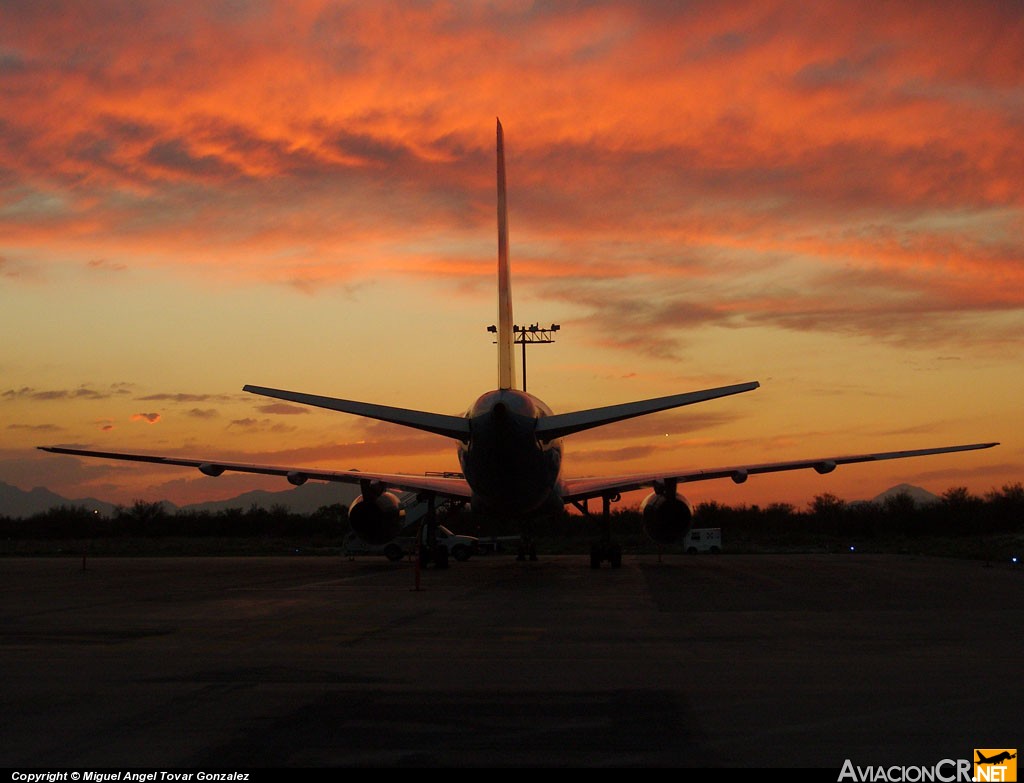 XA-DIA - Boeing 757-2G5 - ALADIA (AYD)