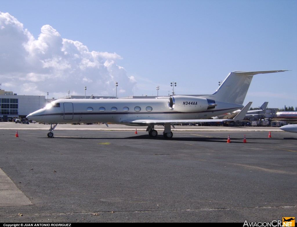 N344AA - Gulfstream Aerospace G-IV Gulfstream IV - Privado