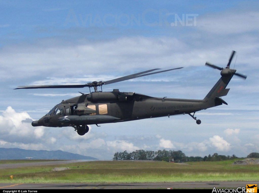 FAC-4136 - Sikorsky AH-60L (S-70A-41) - Fuerza Aérea Colombiana