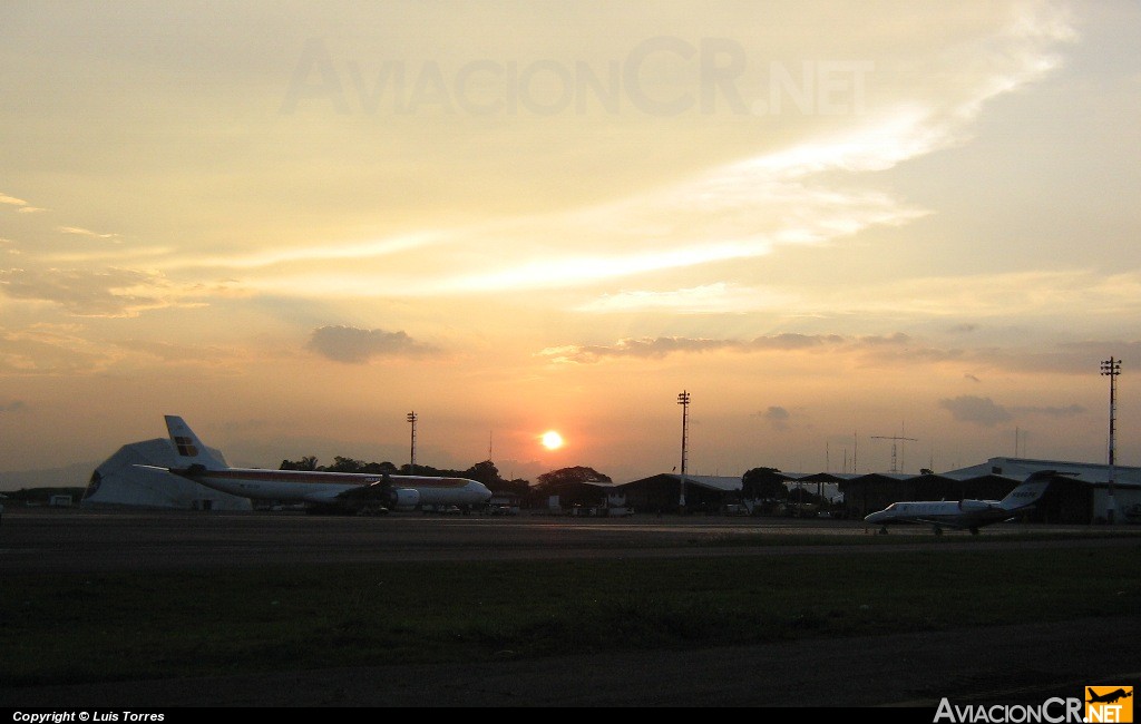  -  - Aeropuerto