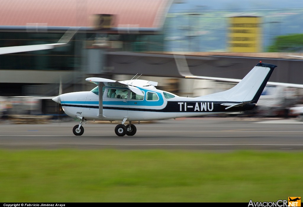 TI-AWU - Cessna U206F Stationair - Privado