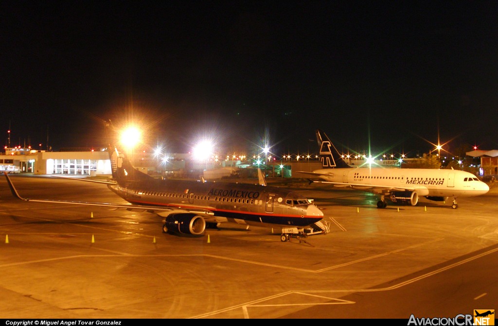 N842AM - Boeing 737-752 - Aeromexico