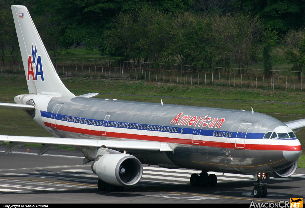 N11060 - Airbus A300B4-605R - American Airlines