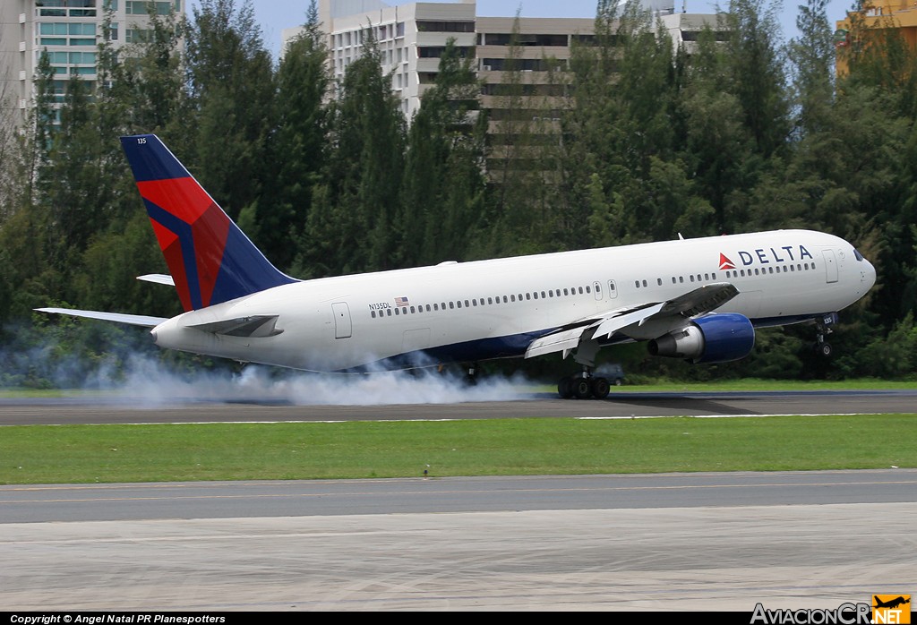 N135DL - Boeing 767-332 - Delta Air Lines