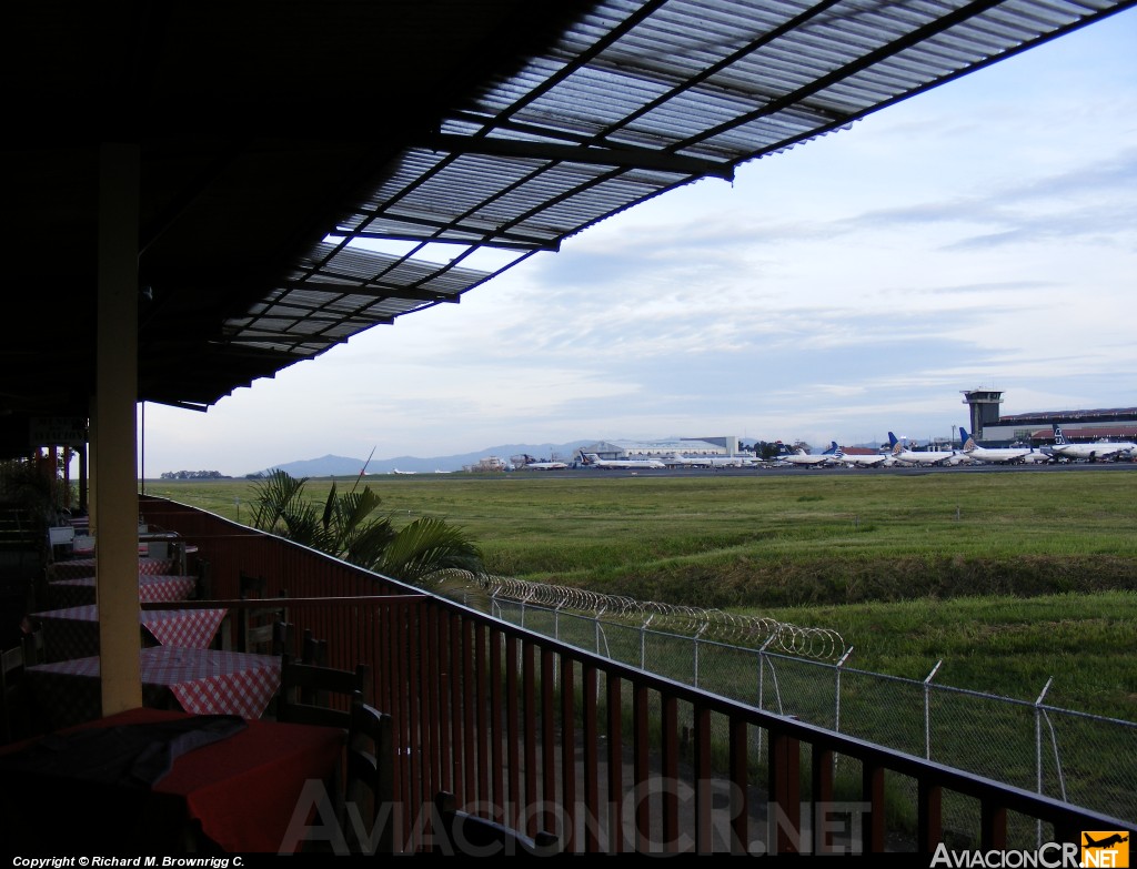  -  - Aeropuerto