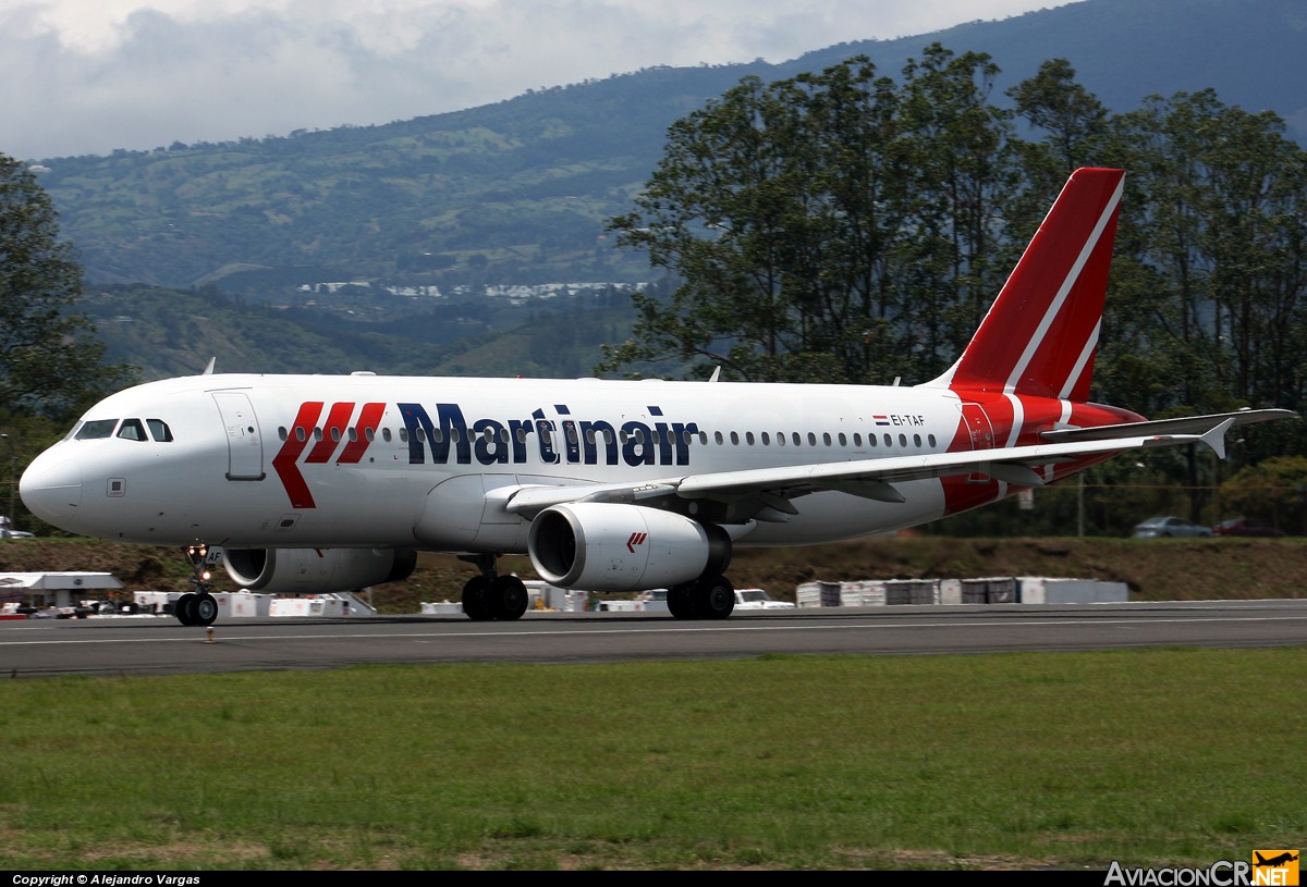 EI-TAF - Airbus A320-233 - Martinair