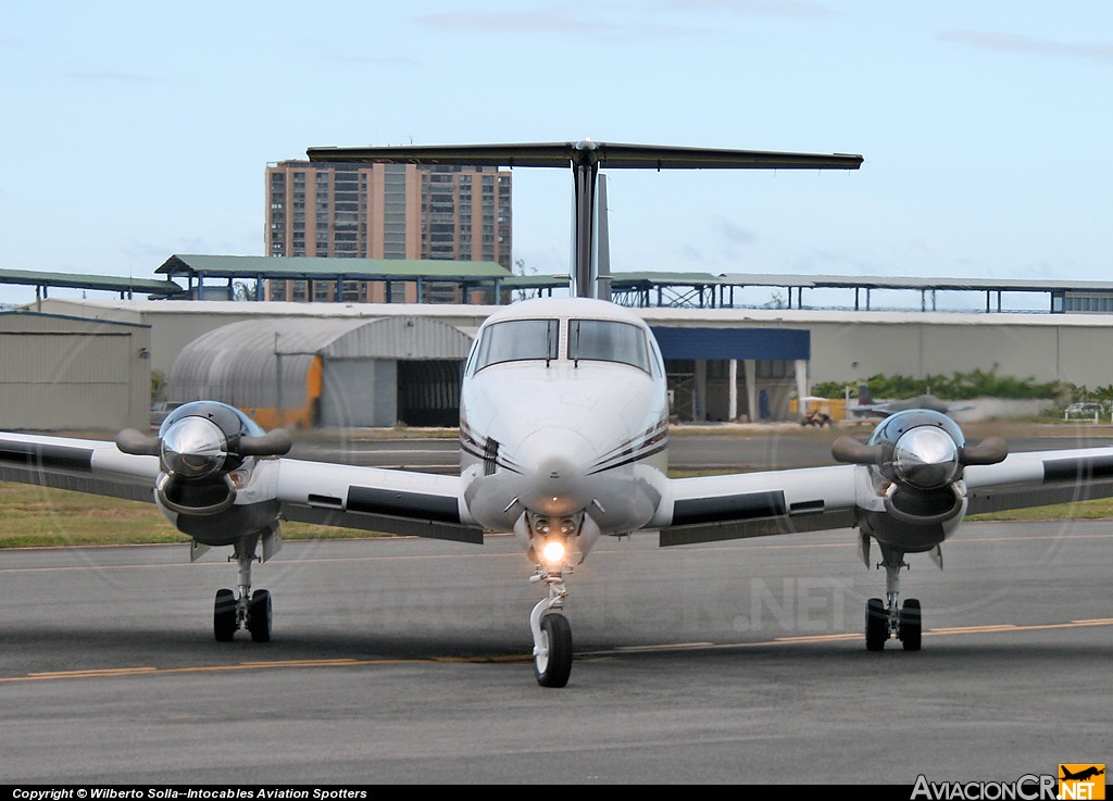 N433HC - Beechcraft Super King Air B200 - Lj 1381 Corp