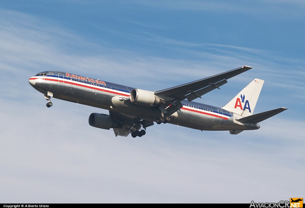 N352AA - Boeing 767-323/ER - American Airlines