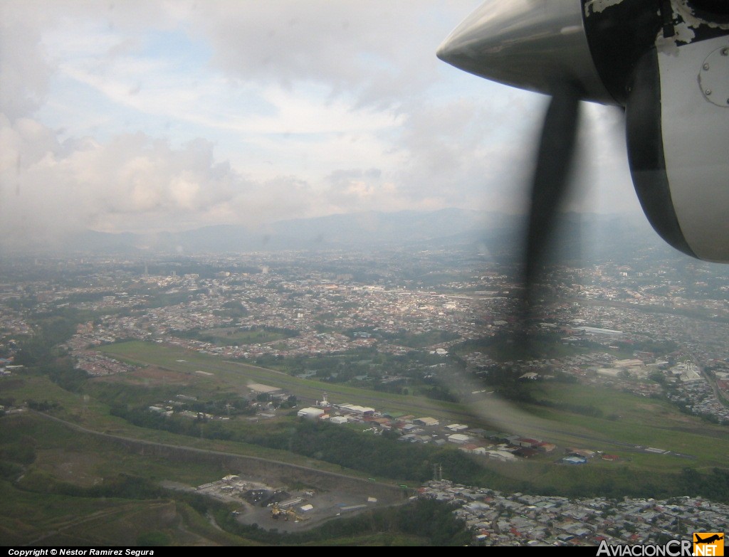 TI-AZC - De Havilland Canada DHC-6-300 Twin Otter - Nature Air