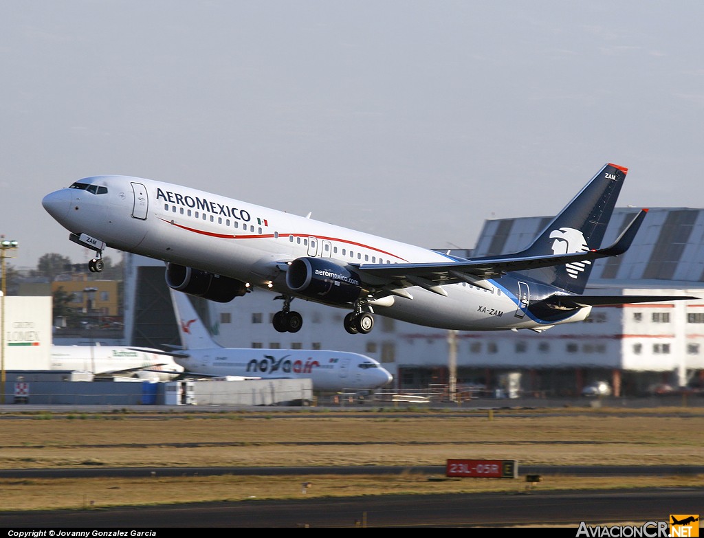 XA-ZAM - Boeing 737-852 - Aeromexico