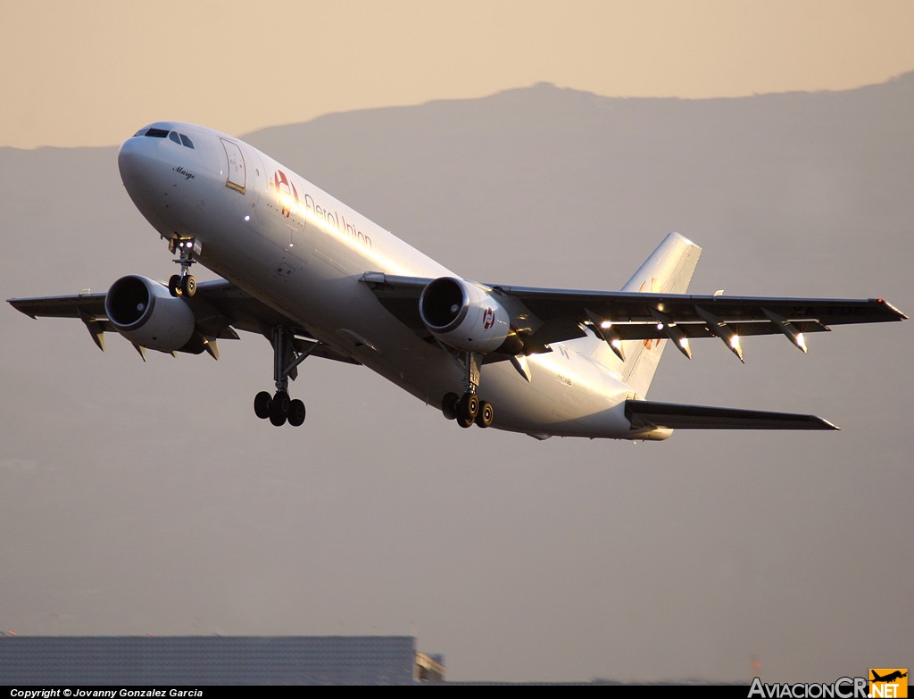 XA-TUE - Airbus A300B4-203(F) - AeroUnión Cargo