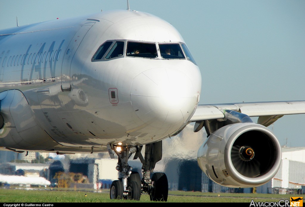 LV-BGI - Airbus A320-233 - LAN Argentina