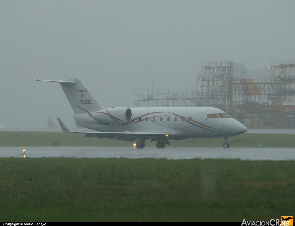 N2105 - Canadair CL-600-1A11 Challenger 600S - Privado