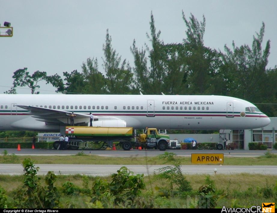 XC-UJM - Boeing 757-225 - Fuerza Aerea Mexicana FAM