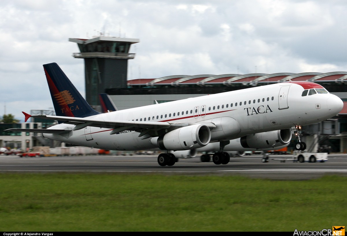 N492TA - Airbus A320-233 - TACA